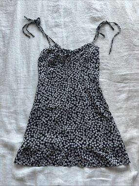 Women's Black Floral Tie-Shoulder Mini Dress